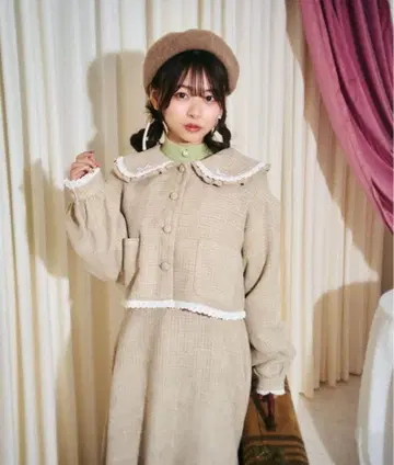 틸과 레트로 리본 트위드 포켓 자켓 오버롤 스커트