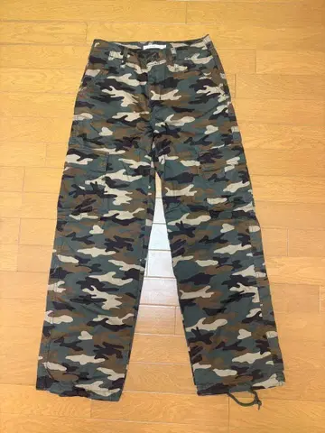 LEVI'S 카모플라쥬 밀리터리 카고 팬츠