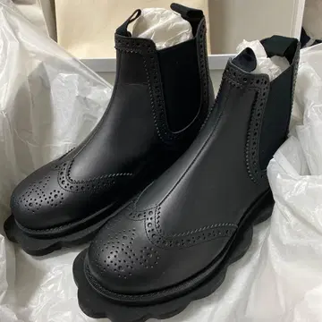 tao 블랙 가죽 첼시 부츠