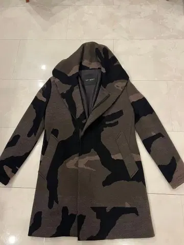 1 piu 1uguale 3 랩 코트