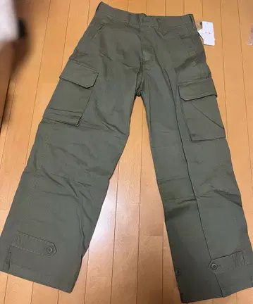 BEAMS HEART 카고 팬츠 올리브 M 사이즈 새상품 미사용 남성용