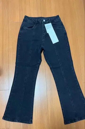 쁘띠레 센터 심 플레어 데님 팬츠 (블랙 쁘띠 M)