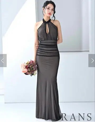 다크 그레이 하이넥 롱 드레스