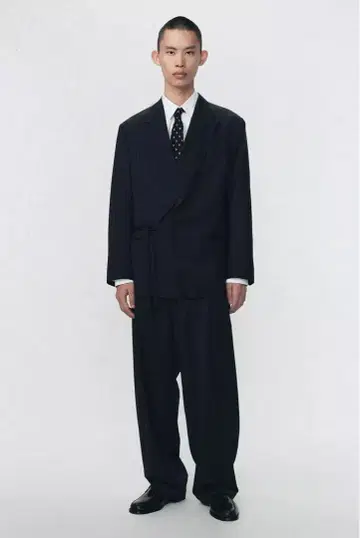 SOSHIOTSUKI x ZARA 핀스트라이프 패턴 수트 팬츠