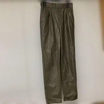 KBF+ 올리브색 가죽풍 팬츠