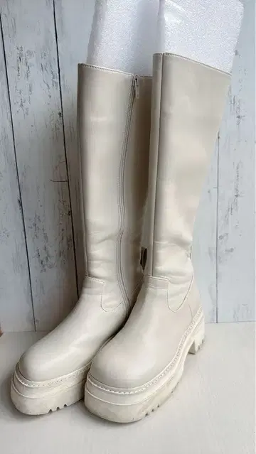 무루아 화이트 롱 부츠