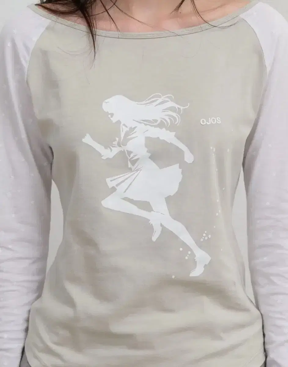 Ojos Star Raglan Long Sleeve Tee