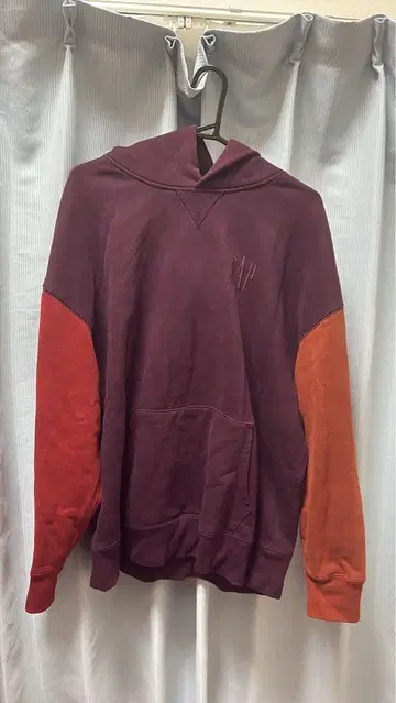 GAP 후드티 자수 속기모