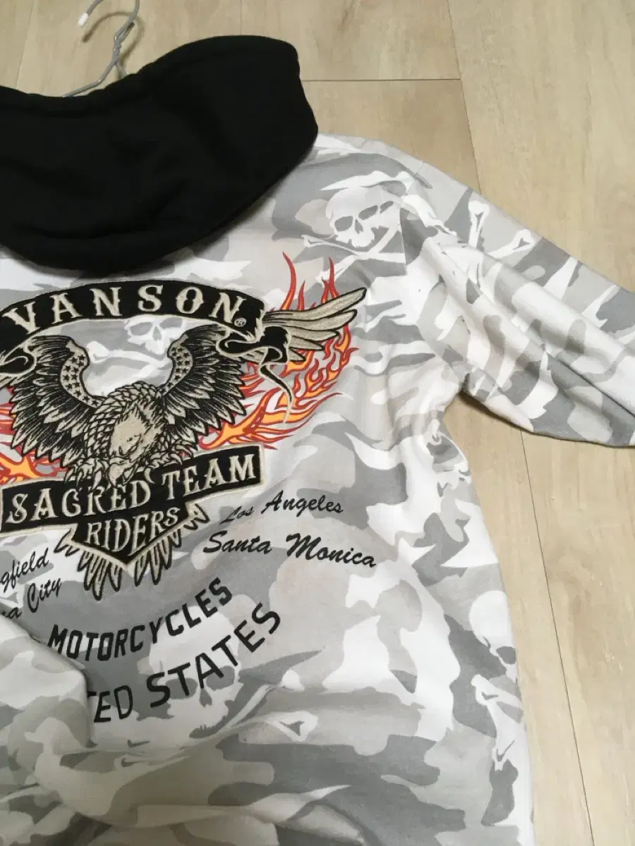 Vanson Skull Camo Embroidery Hood Long Sleeve
