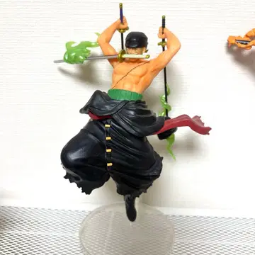 로로노아 조로 양익 결전 피규어 제일복권 A상