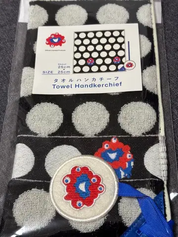 미개봉 새상품 미야쿠미야쿠 타월 손수건 블랙 x 화이트 도트