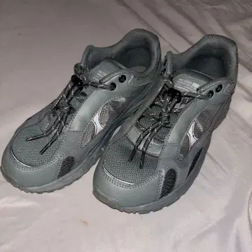 MOONSTAR 810s/STUDEN 스니커즈 하이테크