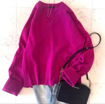 밴야드 스톰 공식 매장 구매 V넥 니트 핑크 캐시미어 혼방 새상품급