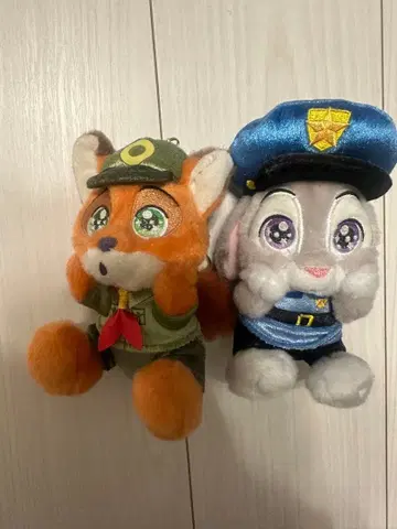 디즈니 스토어 주토피아 닉 주디 봉제 인형 키체인