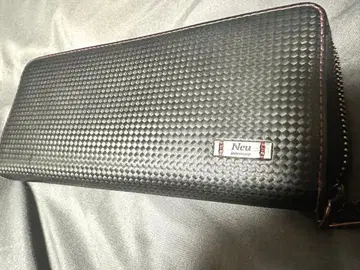 Neu Interesse 카본 가죽 Neu Interesse 라운드 지퍼