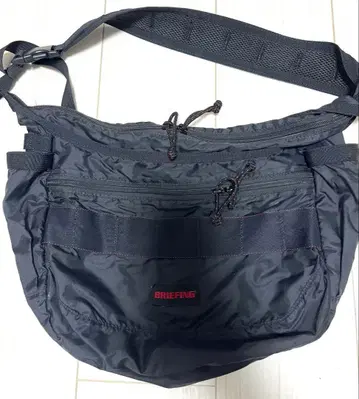 BRIEFING 브리핑 숄더백