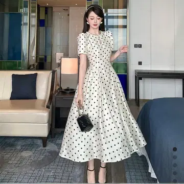 [ 미사용 새상품 ] 도트 드레스