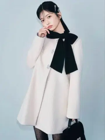 릴리 브라운 A라인 비쥬 리본 코트 아이보리 1 사이즈