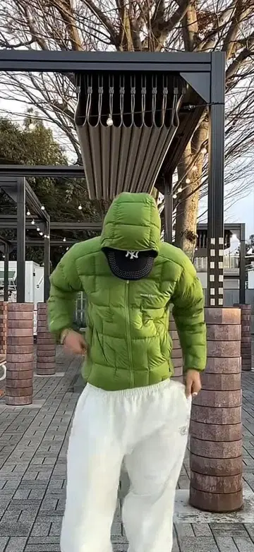 이번 시즌 미출시 montbell 몽벨 네쥬 다운 후드티 L 그린