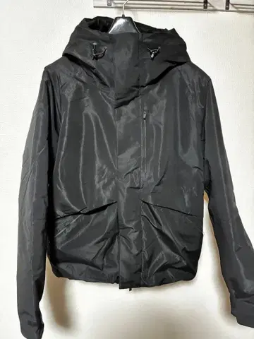 [1회 착용] 엑스쉘터(R) 단열 알파 방수 방한 자켓 블랙 LL