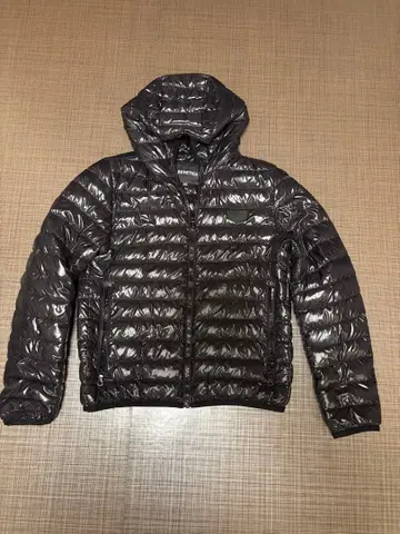 DUVETICA 후드 부착 다운 자켓