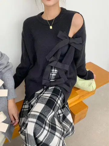 [ BIRTHDAY BASH ] 트리플 리본 니트 블랙 F 울 혼방