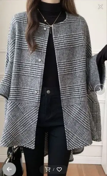 ABITOKYO 블랙 화이트 체크 판초 코트