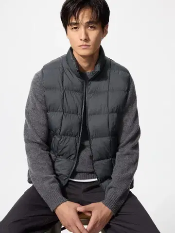 유니클로 퍼프 테크 베스트 M 08 DARK GRAY UNIQLO