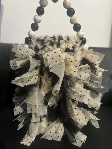 새상품급 프릴 디자인 백 2way 백 블랙 도트 퍼