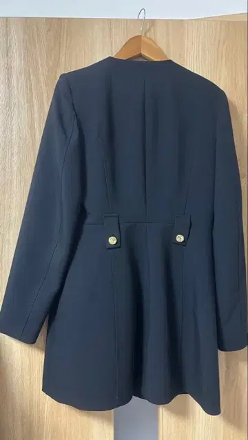 ZARA 크루넥 코트