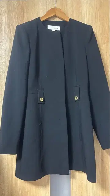 ZARA 크루넥 코트