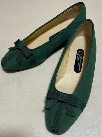 미사용 EIZO Vue 일본제 스웨이드 리본 펌프스 그린 23cm