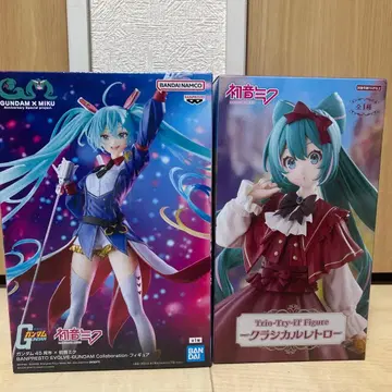 하츠네 미쿠 피규어 2체 세트