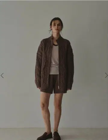 즉시 완판 M 사이즈 로우게이지 니트 숏팬츠