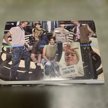 cortis 코르티스 마틴 유니버셜 혜택 트레이딩 카드와 앨범 CD