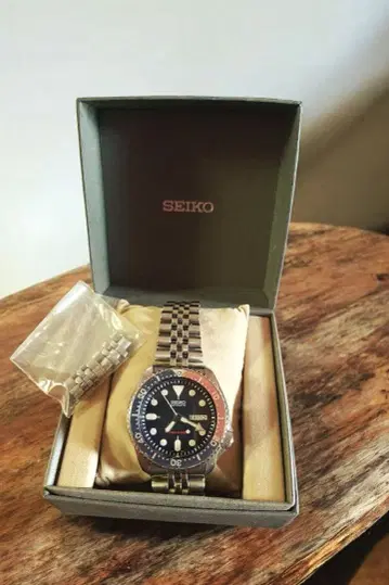 [레어] SEIKO 빈티지 자동 와인딩 시계 80s 90s 펩시 베젤