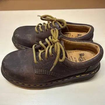 닥터마틴 가죽 신발 브라운 22cm