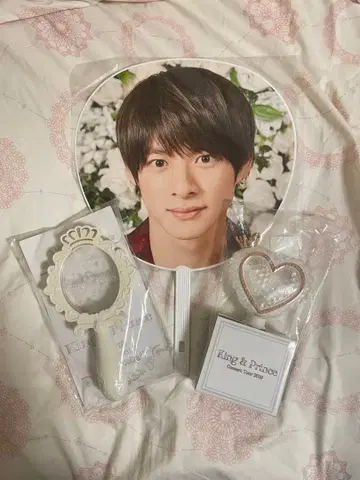 King & Prince 부채와 응원봉