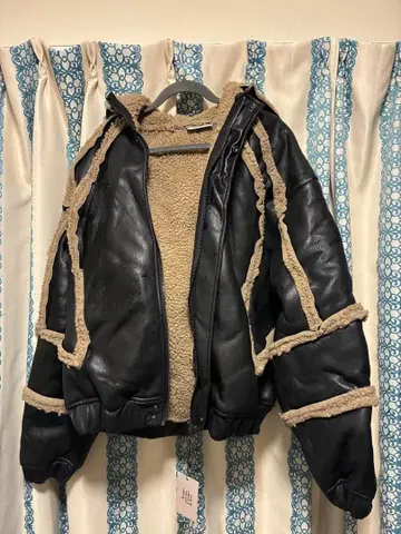 지하인 온라인 CROWORLD 라무 플리스 후디 자켓