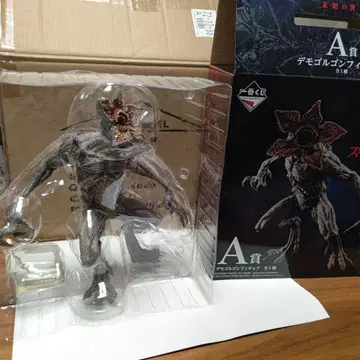 기묘한 이야기 제일복권 A상 데모고르곤 피규어