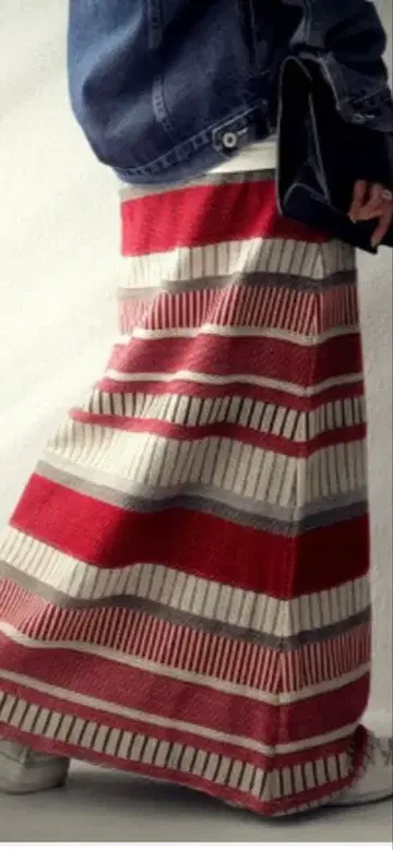 안티카 인기 보더 니트 스커트