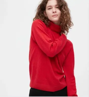 유니클로 3D 캐시미어 터틀넥 스웨터 빨간색 XL