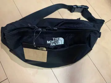 새상품 택 포함 THE NORTH FACE NM72304 바디백 블랙