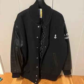 GDC SLRS 블랙 바시티 자켓 L 사이즈