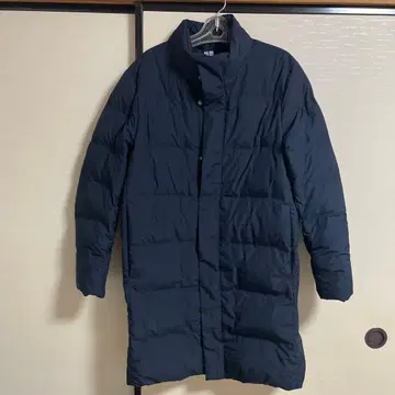 유니클로 심리스 다운 다운 코트