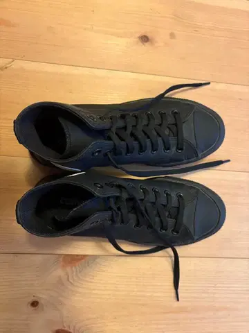 Converse 블랙 하이컷 스니커즈