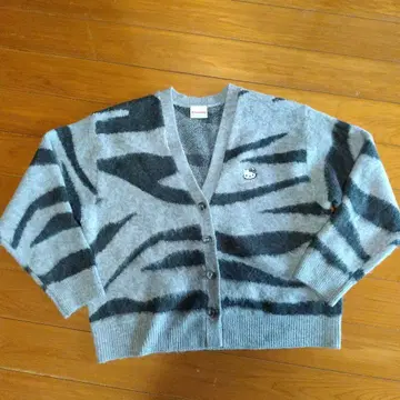 [ 시마무라 구매 ] 헬로키티 제브라 패턴 가디건 [ L ]