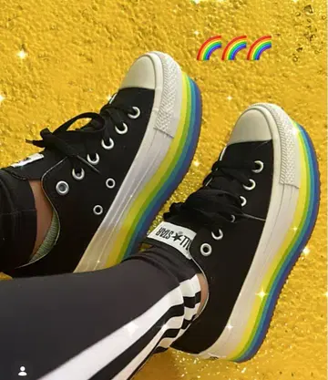 CONVERSE 레인보우 통굽 스니커즈 블랙