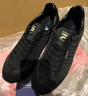 평일 한정 가격 새상품 미사용 패트릭 스니커즈 스페이스 41 사이즈