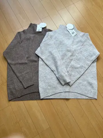 [ 새상품 ] 하이넥 니트 스웨터 2색 세트 M 사이즈